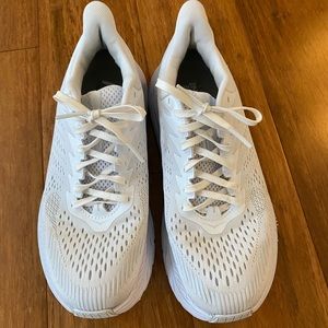 Hoka One One Bondi 7